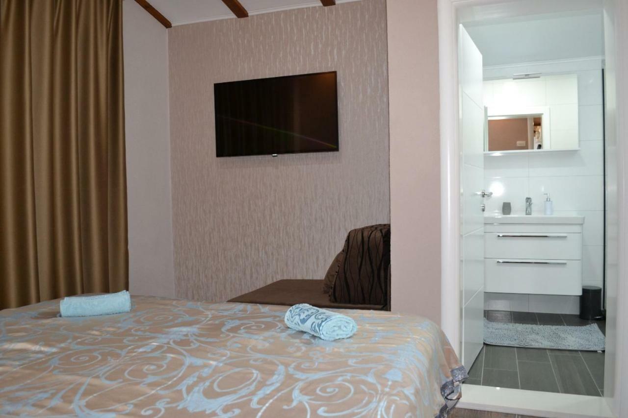 Apartment Oaza Mostar Exterior foto